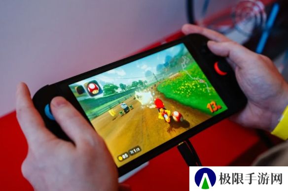 关税闹得！全美抗议川普活动出现标语：别碰Switch2！