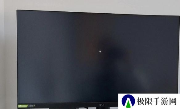 什么？RTX50/40系出事了！英伟达新驱动更新导致黑屏