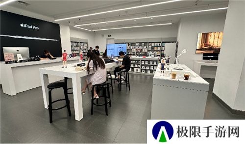 把*场对决做成新版本,和万达、苹果开启全国联动!排球少年手游更新玩得很大!