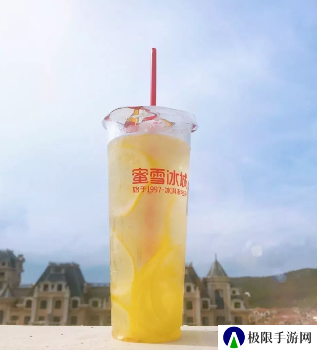 好端端的蜜雪冰城怎么给我干到料理界了？