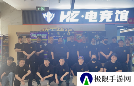 《街头篮球》99年选手首战圆梦 黑马连斩精英逆袭夺冠