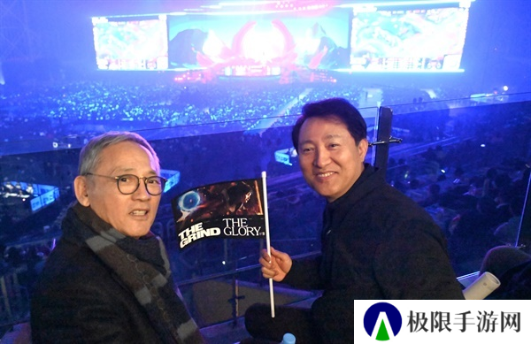 Faker成就四冠王 尹锡悦庆祝T1夺冠
