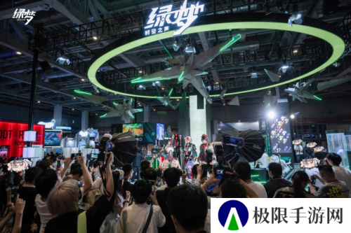 二次元ACT新游燃动BW2025《绿梦时空之声》现场试玩热潮